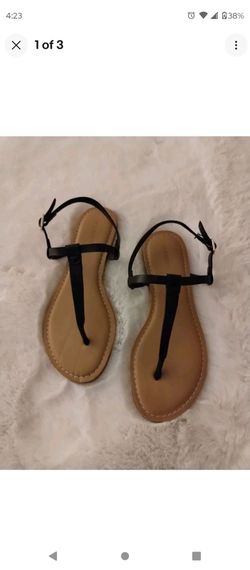 Old Navy Black/Beige Thong Sandals Size 7
