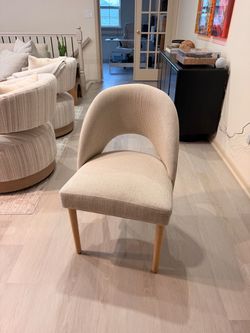 Modern Upholstered Dining Chair with Wood Legs - Set of 2