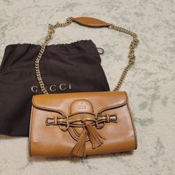 Gucci Emily Medium Shoulder Bag