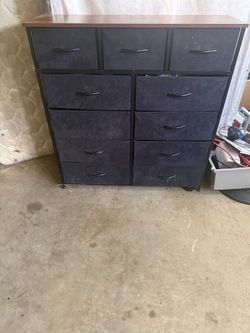 Dresser
