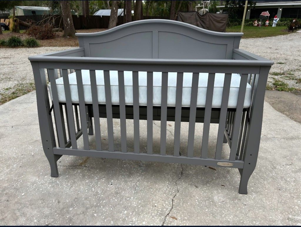 Crib With Mattress 