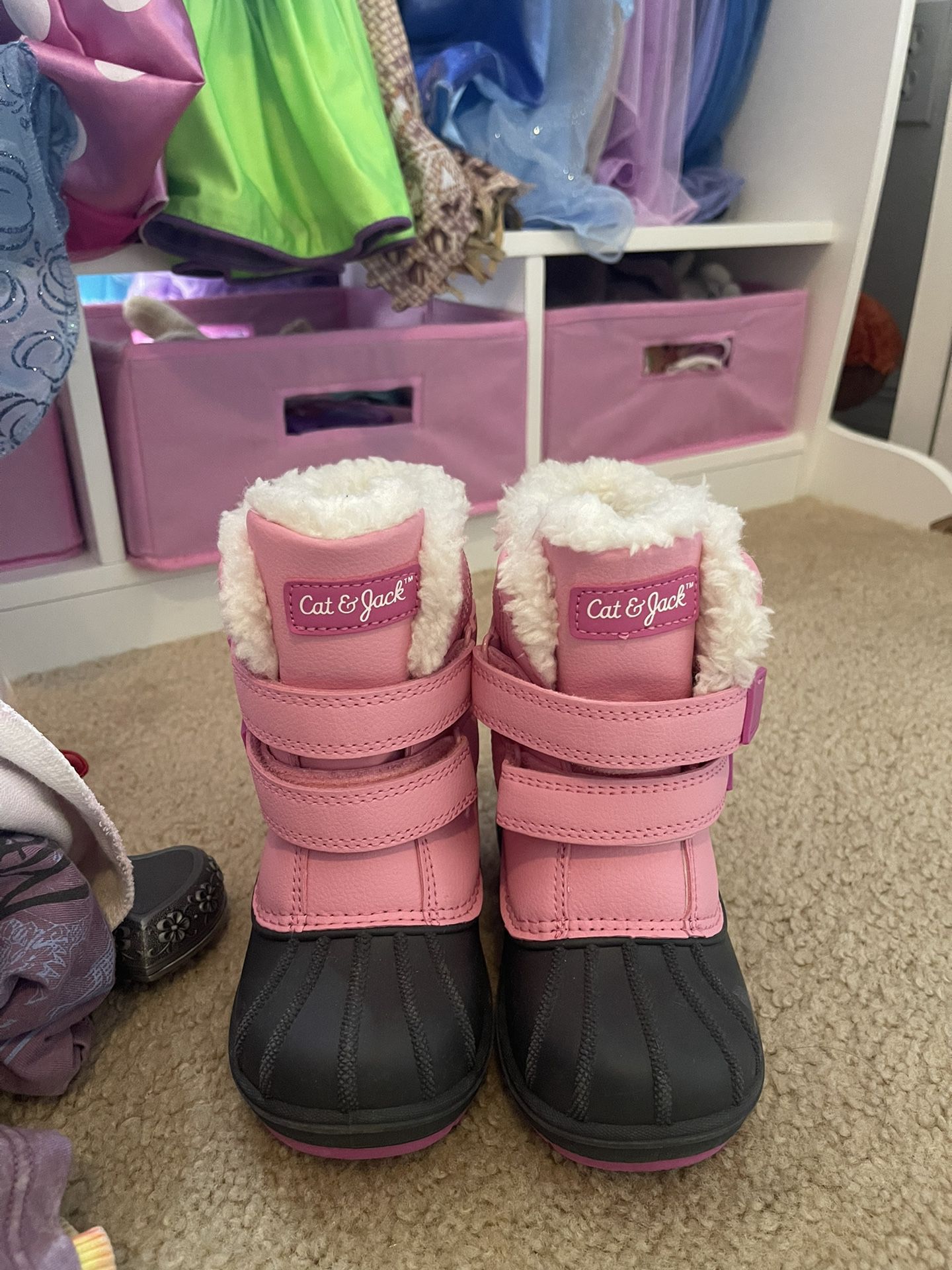 Cat & Jack snow Boots 