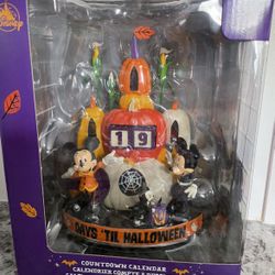 Mickey And Minnie Halloween Count Down 