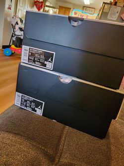 Laker Jordan 4s