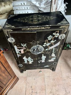 Chinese cabinet