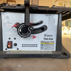 TABLE SAW