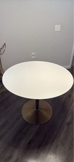 Round White Dining Table with Metal Pedestal Base