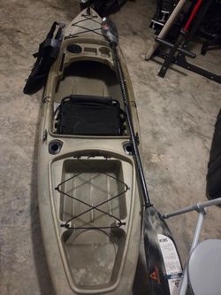 10' Beige Kayak & Life Vest