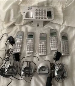 Panasonic KX-TGE470 Cordless Home Telephone with Answering Machine and Bluetooth 5 phones