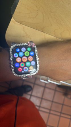 Apple Watch Series 8