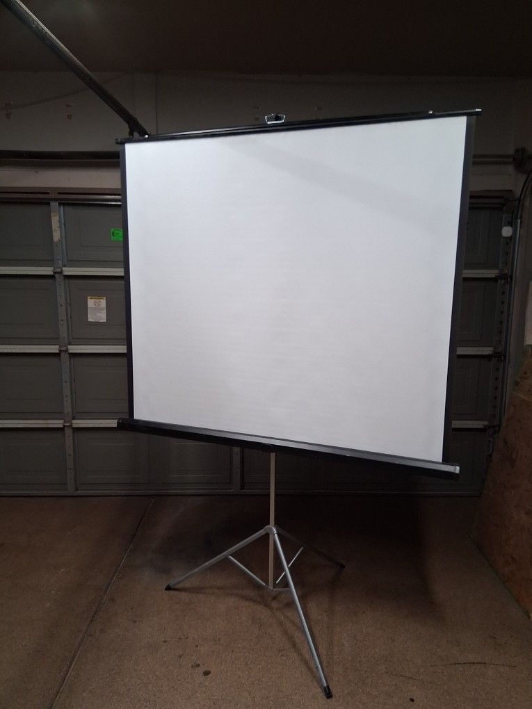 Projection Screen