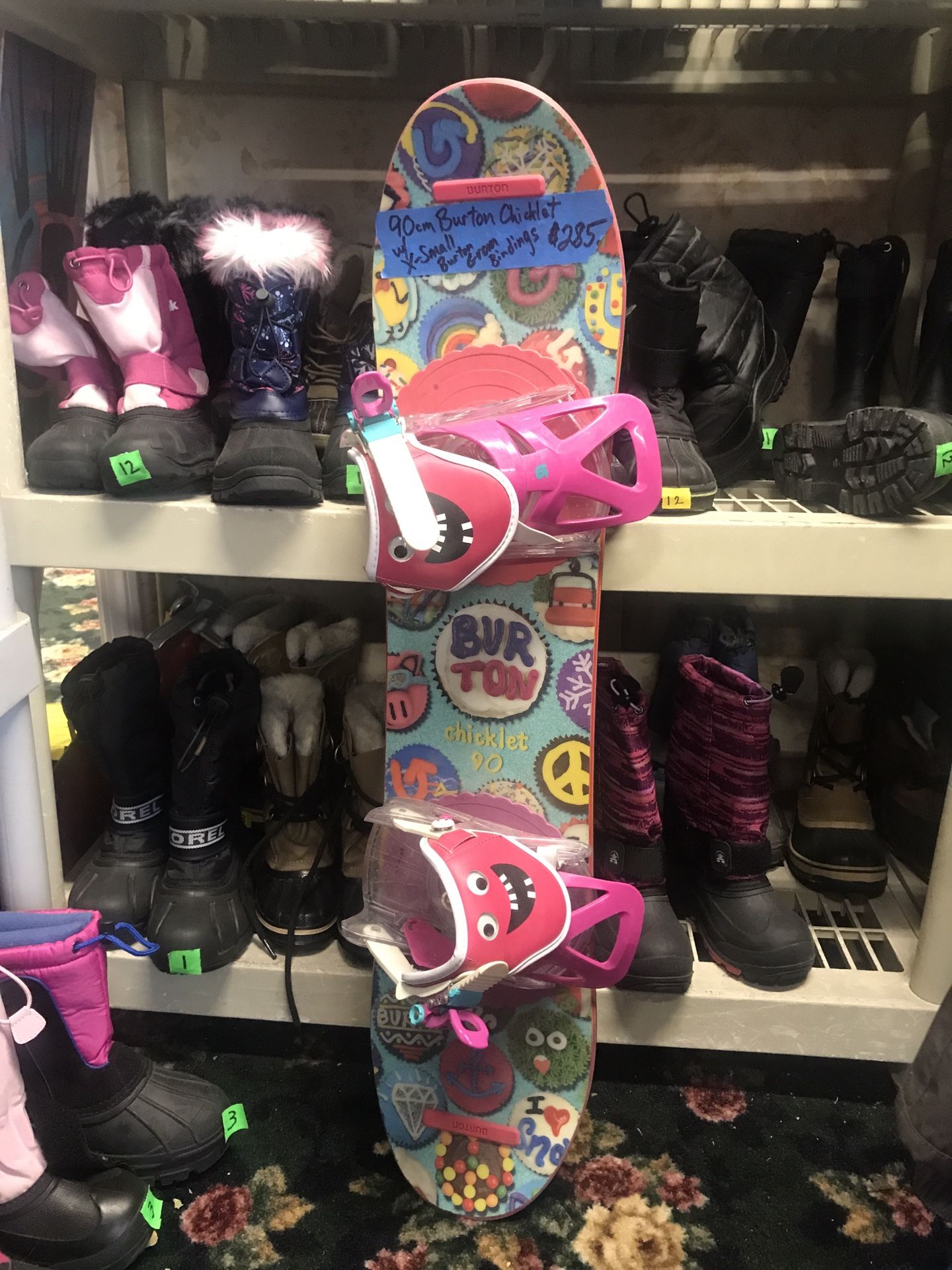 90cm Burton Chicklet Kids Snowboard w/ X-Small Bindings * SUPER CUTE * Like New 90 cm