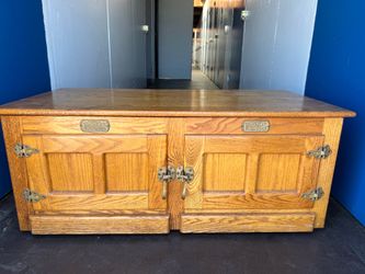 Solid Oak White Cap Collection Storage Chest / Blanket Chest / Coffee Table