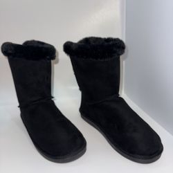 Torrid Slip On Fur-Lined Bootie Faux Suede Black WW Cozy Warm Closed Toe Size 7