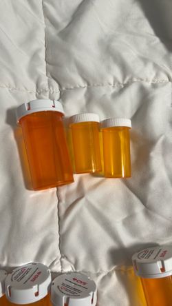 Seal container
