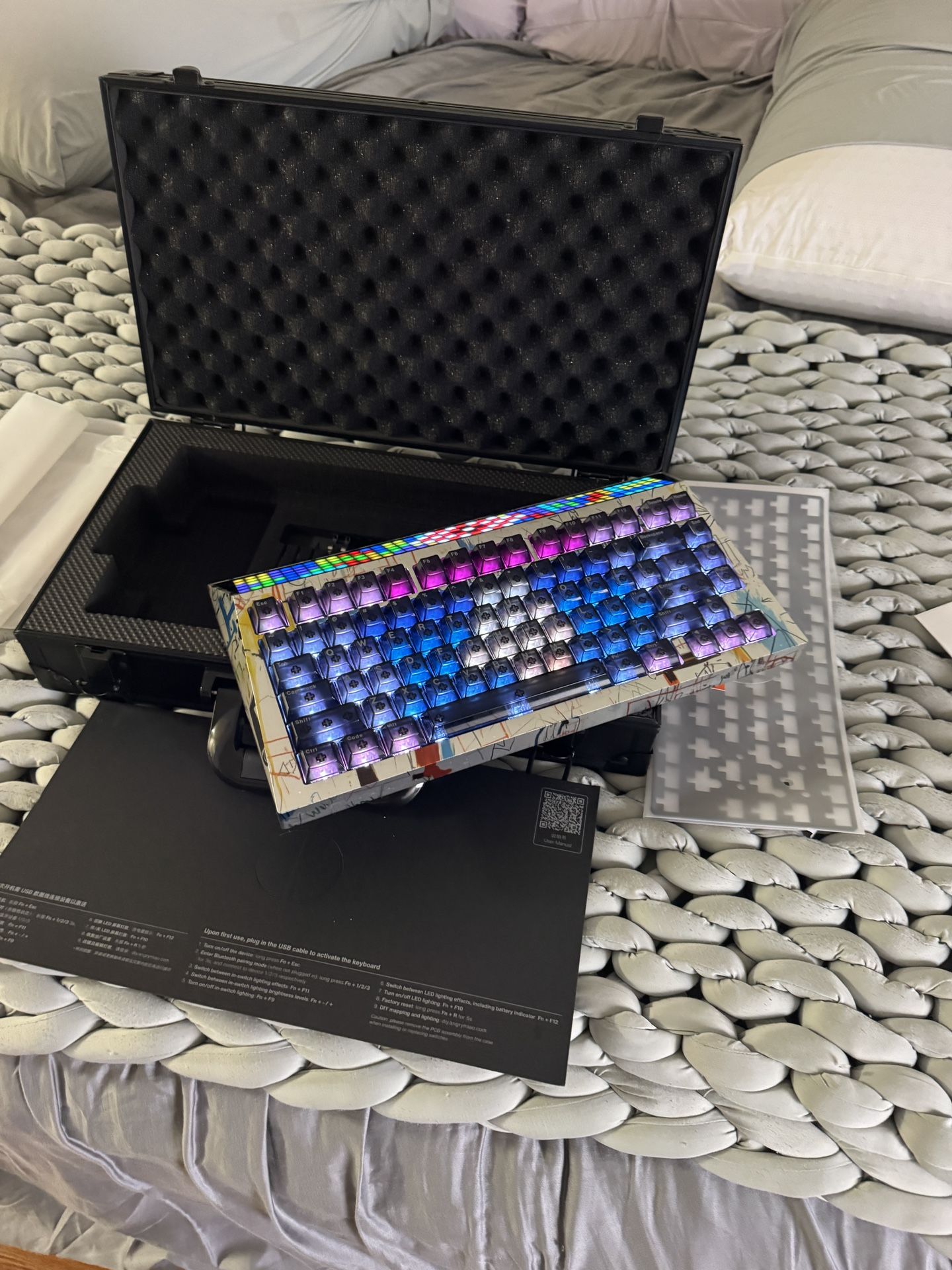 ANGRY MIAO CYBERBOARD R4 GRAFFITI WIRELESS KEYBOARD