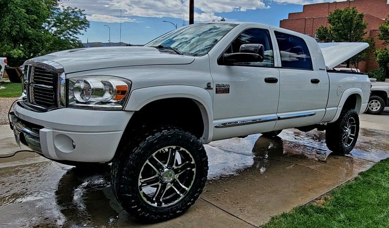 2007 Dodge Ram 2500 Mega Cab