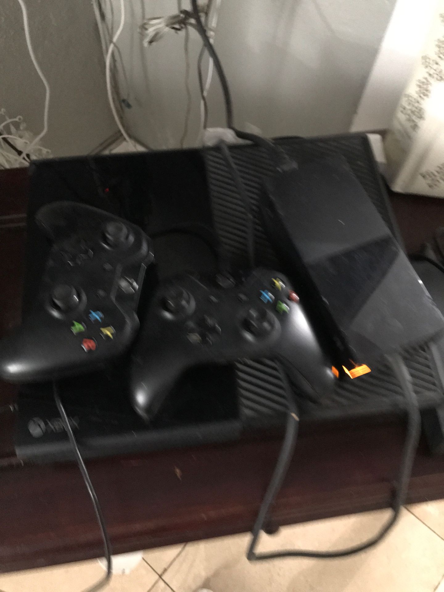 Xbox one two controllers a hard drive
