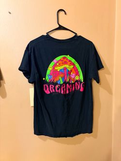 Black Graphic Tee Dreaming Mushroom Print