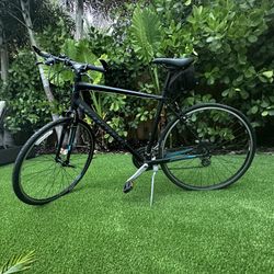 Specialized SIRRUS Bike 8 Speed 