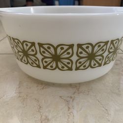 Pyrex Autumn Floral Verde Green 474-B Cinderella Casserole Dish 1 1/2 Qt Vintage