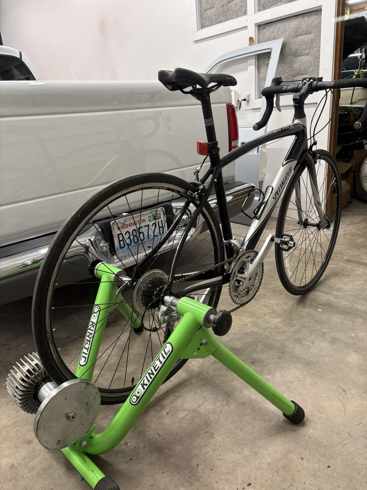 Specialized Secteur Sport Road Bike 