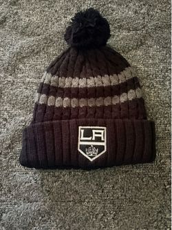 Los Angeles Kings - Logo Blue Bird Adult Adult Pom Pom Knit Hat