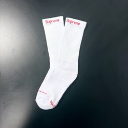 Supreme x Hanes Crew Socks – White & Black – 2 or 4 Pack