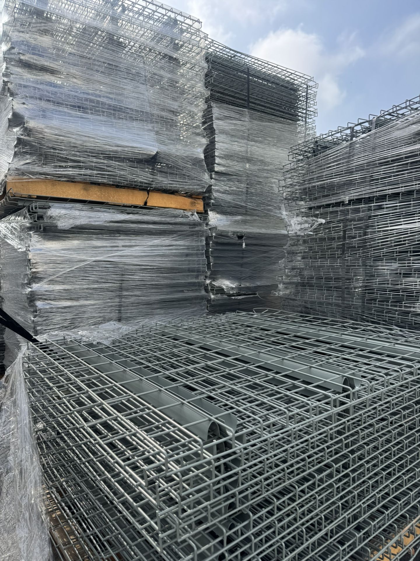 42x46 Wire Mesh Decking
