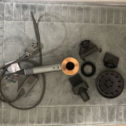 Dyson Blow dry 