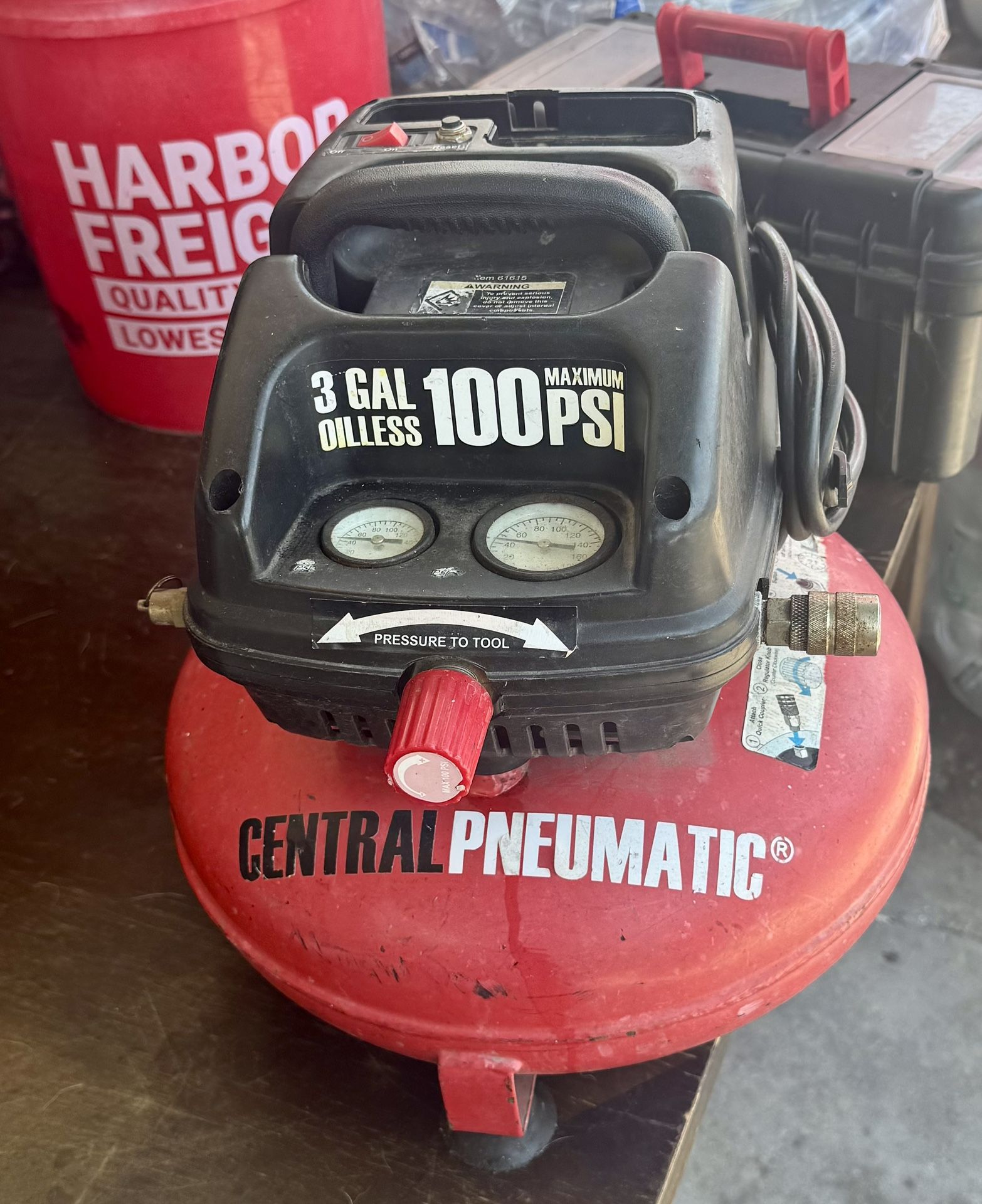 Central Pneumatic 3 Gallon, Air Compressor
