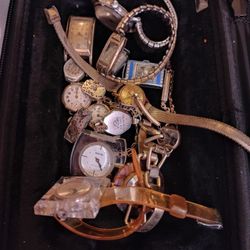 Miscellaneous Watches And Watch Pieces 17 Jewels And Up