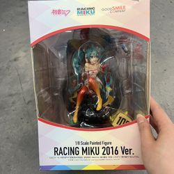 Racing Miku 2016 Ver. 1/8 Figure GOOD SMILE COMPANY Hatsune Miku GT Project JPN