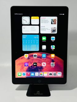 Apple iPad 6 32GB 9.7” Fully Functional