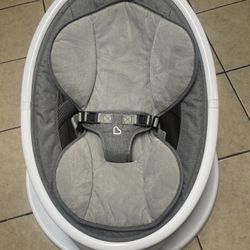 Munchkin Bluetooth Enabled Baby Swing (Brand new)