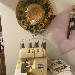 White Superlock Electronic 2000 Server