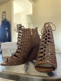 JS - Bartlett Heels