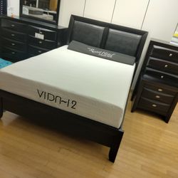 Emily Black  Bedroom Set! Includes Bed Dresser Mirror And Nightstand!! Same Day Delivery!! 