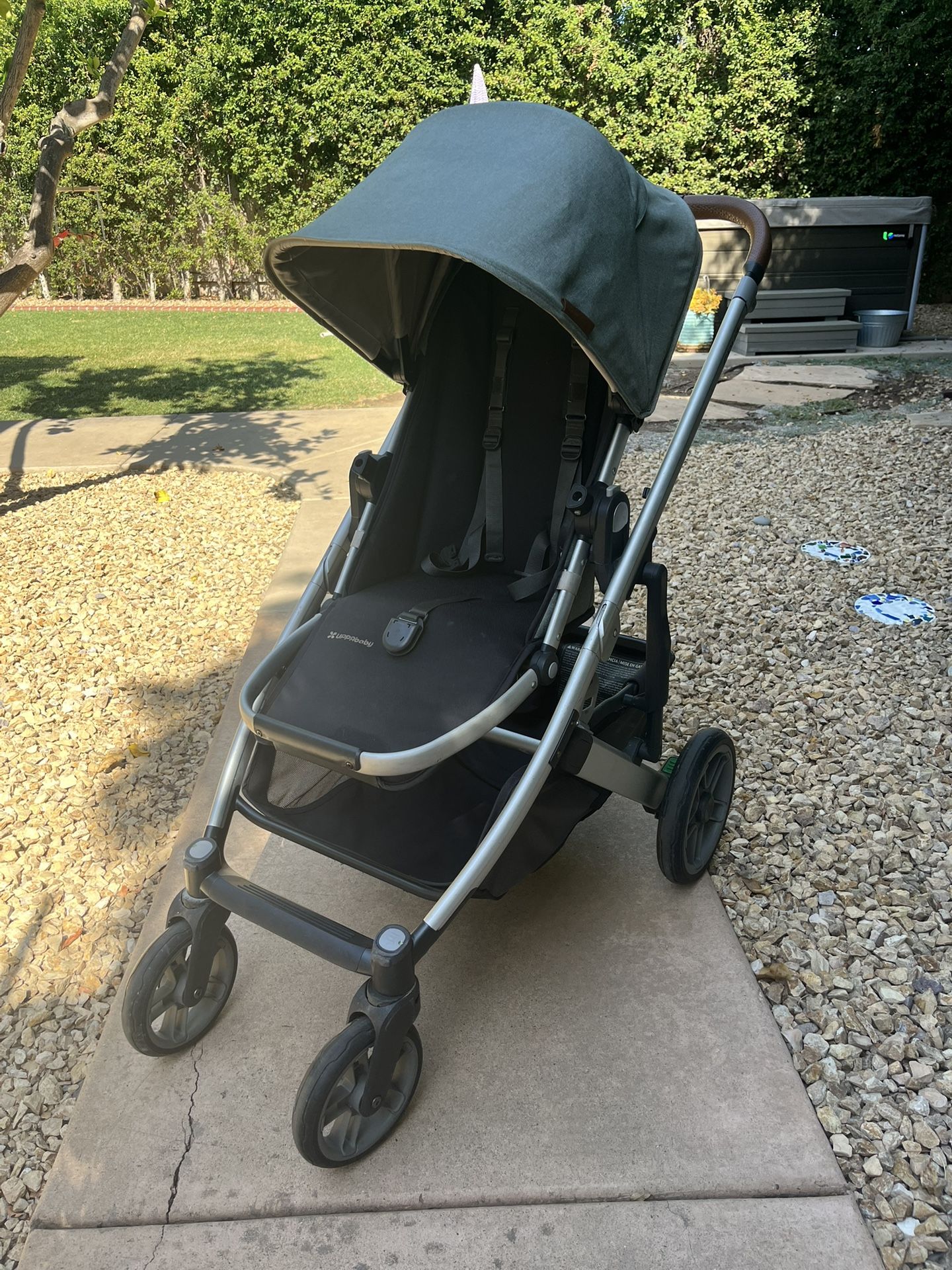 UPPAbaby Cruz V2 Stroller With Accessories 