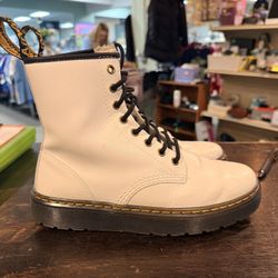 Dr. Martens Zavala Boots Women’s Sz 9/Mens Sz 8