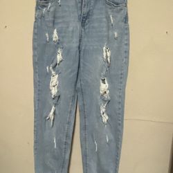Juniors Indigo Rein High Rise Mom Jeans Size  13 Distressed 