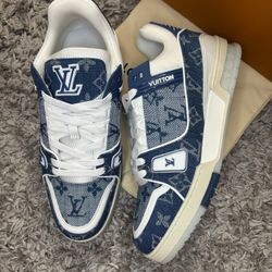 Lv Shoe Size 8
