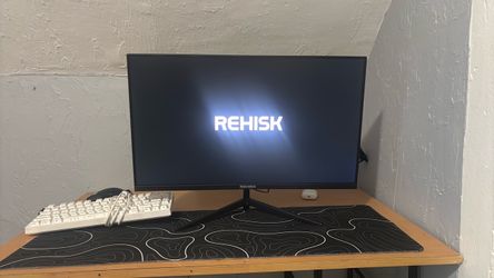 Very high quality gaming accessories including 240hz monitor and keyboard and mouse with big  mouse pad