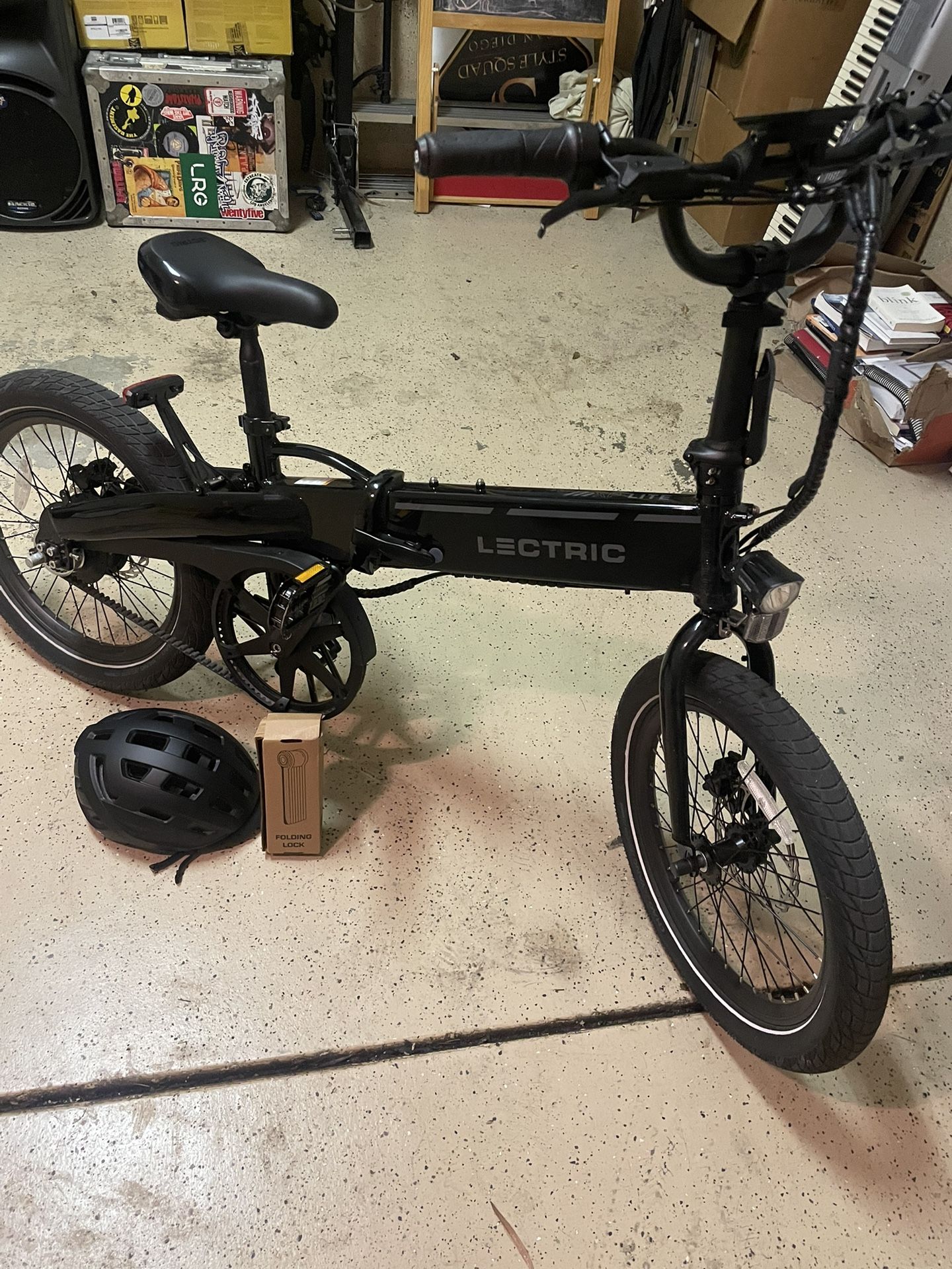 Electric Bike (With folding lock and helmet) ODO 45 miles
