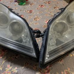 13 Mercedes’ Benz GL430 Headlights 