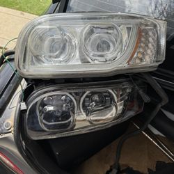 Peterbilt 389/388 Left Headlights