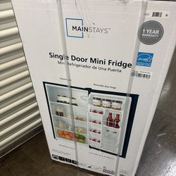 Single Door Mini Fridge
