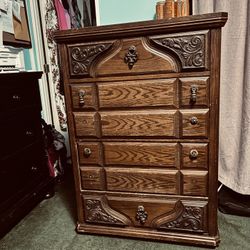 $$$175 (firm price)-one Beautiful tall vintage dresser  Not positive of which wood material its made (whether it's real wood or pressed wood? not sure