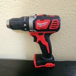 MILWAUKEE M18 IMPACT DRILL
