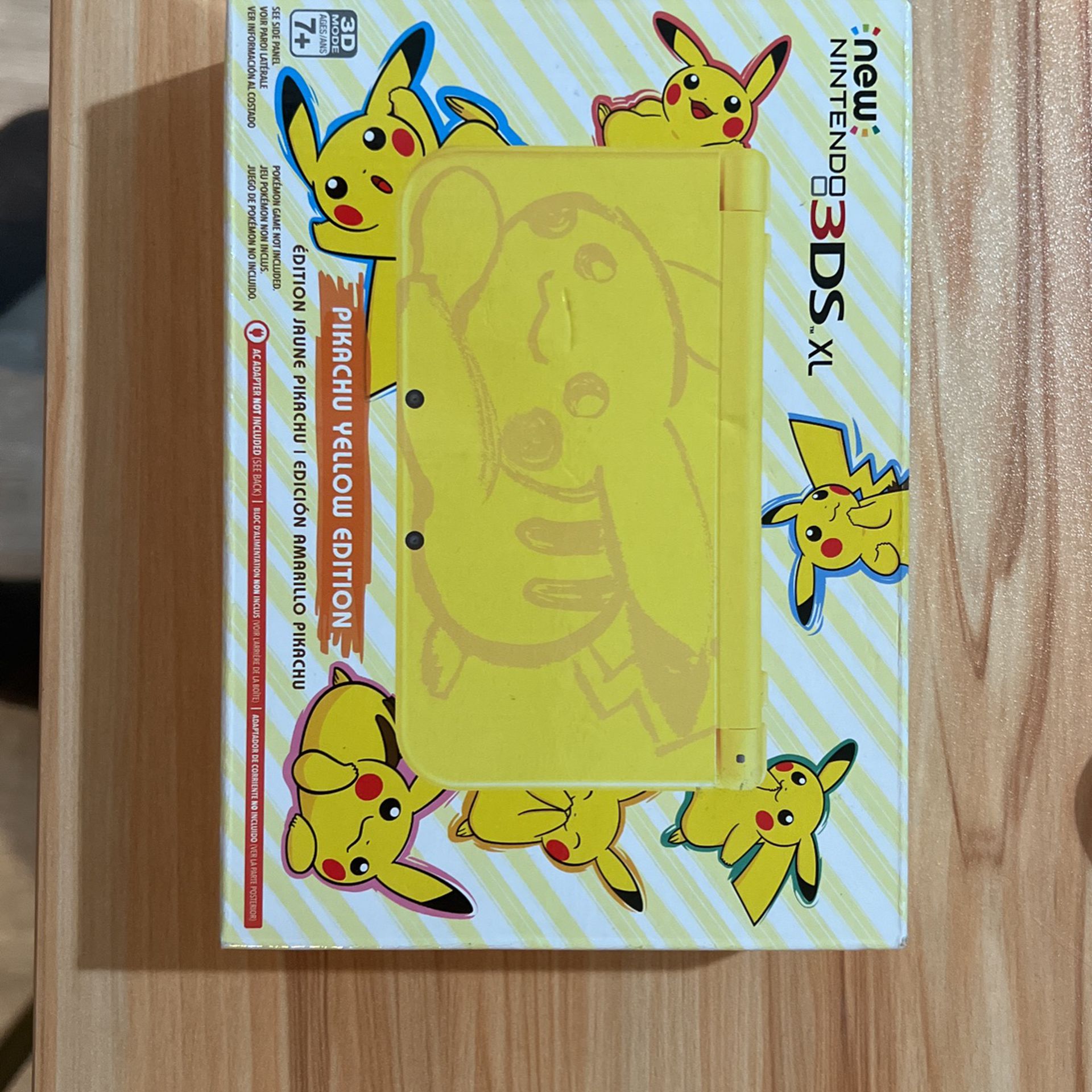 NEW Nintendo 3DS XL (NEVER OPENED)